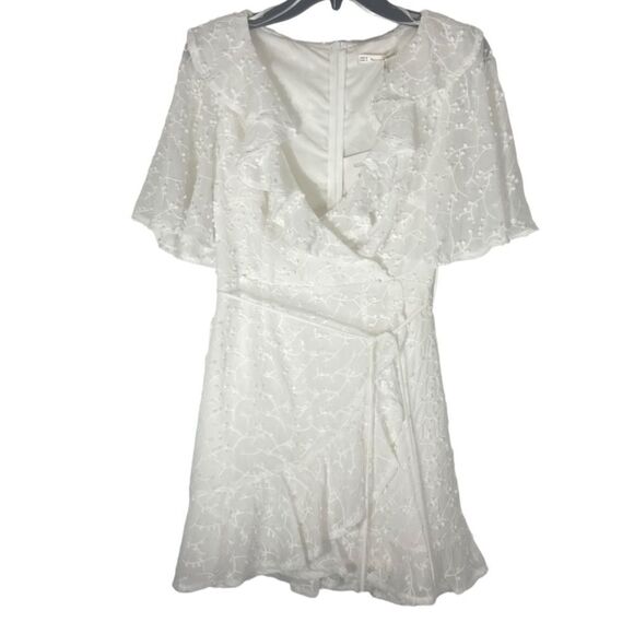 Here Comes The Sun White Dress Size S - Picture 11 of 11